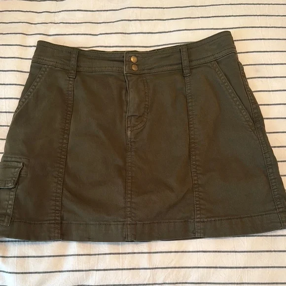 Sanctuary Olive Green Skirt - Picture 1 of 4